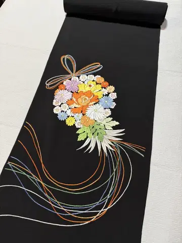 깃털 자수 겉옷 약단 블랙