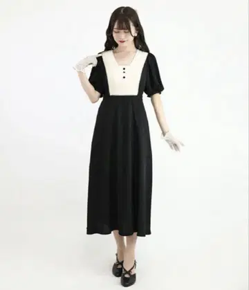 an another angelus 클레릭 스퀘어 요크 원피스