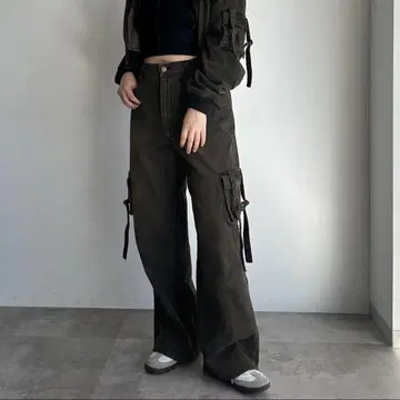 apres jour mignon 컷 아웃 데님 카고 팬츠