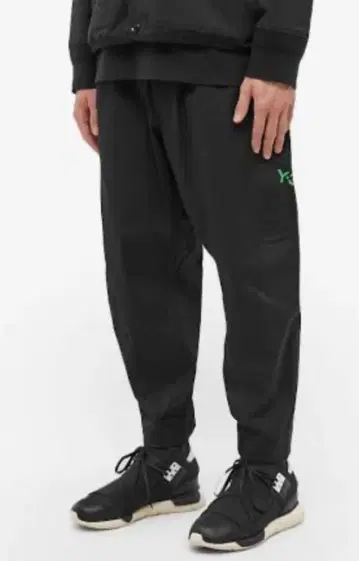 Y-3 와이 쓰리 M CH2 CUFFED PANTS 조거 팬츠