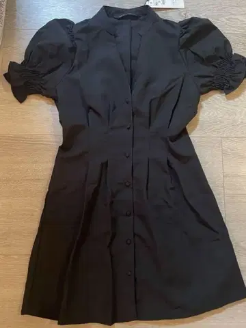 ZARA 블랙 반팔 미니 원피스 XS*미사용 새상품