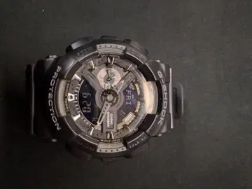G-SHOCK GA-110 블랙 손목시계 CASIO