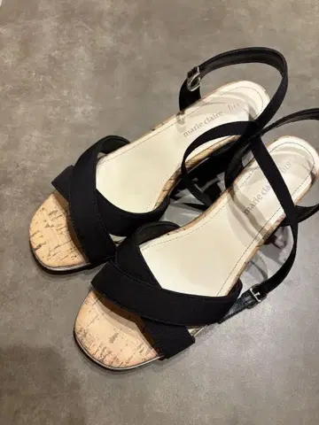마리끌레르 비스 샌들 블랙 25cm