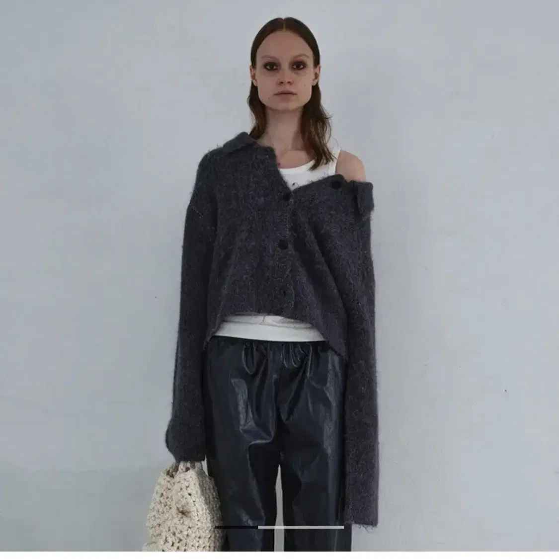 【新品】Pretty young thing cardigan カーディガン Pretty Young Thing Knit Cardigan on Bunjang Global Site.