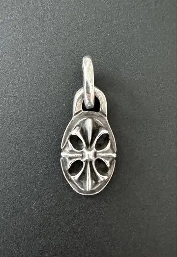 Cross Oval pendant 생전 가보라토리