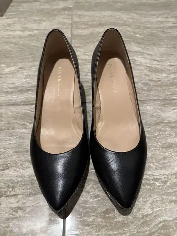 피체 아바하우스 포인트드 라인 펌프스 24cm