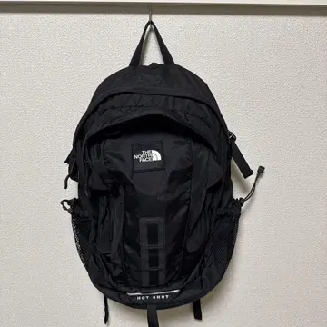 The North Face Hot Shot 블랙 백팩