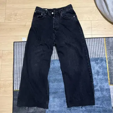 자라 엑스트라 배기 블랙 데님 36/29