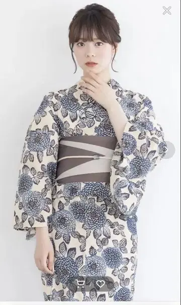 꽃무늬 유카타 국화 파란색 화이트 컬러 베이지 소우비엔