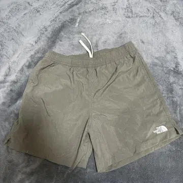 노스페이스 카키 숏팬츠 M