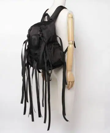 스트랩 디자인 백팩