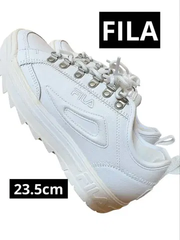 미사용 새상품 휠라 화이트 스니커즈 23.5cm