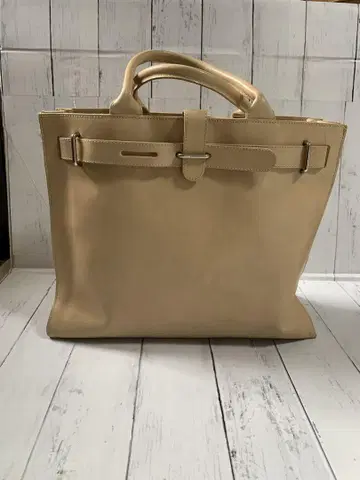 FURLA 훌라 베이지 가죽 토트백