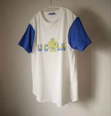빈티지 UCLA 칼리지 티셔츠