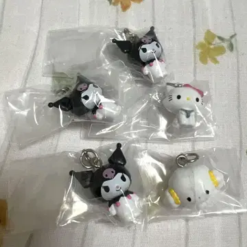 메지루시 액세서리 산리오 쿠로미 참미 키티 코기뭄 키티