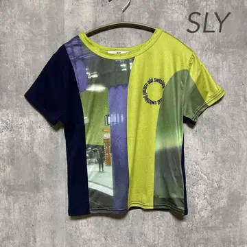 SLY 슬라이 프린트 티셔츠 PRINT SWICHING COMPACT