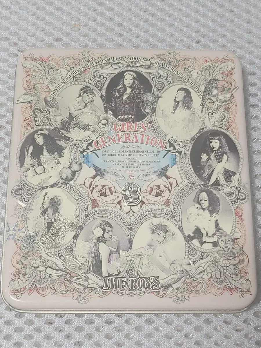 Girls Generation (Not for Sale) Autographed Album, Unused New Product