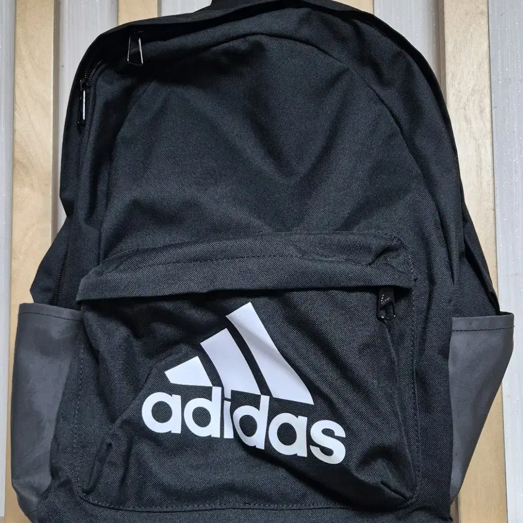 UMBRO | 엄브로 Umbro Energetic Backpack (29L) on Bunjang