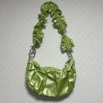 POPPY Half Moon Gathered Bag 그린