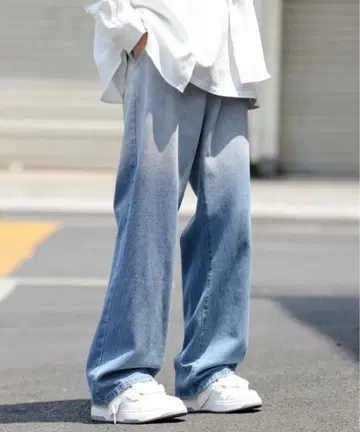 그라데이션 데님 루즈 실루엣