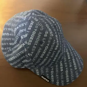 GUESS 네이비 로고 캡