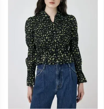MOUSSY SHIRRING FLORAL 핏 셔츠