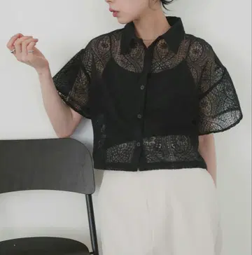 자수 레이스 숏 셔츠 블랙 리안