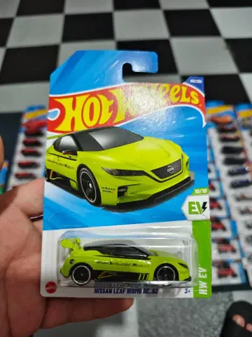 핫휠 Nissan Leaf Nismo RC.02