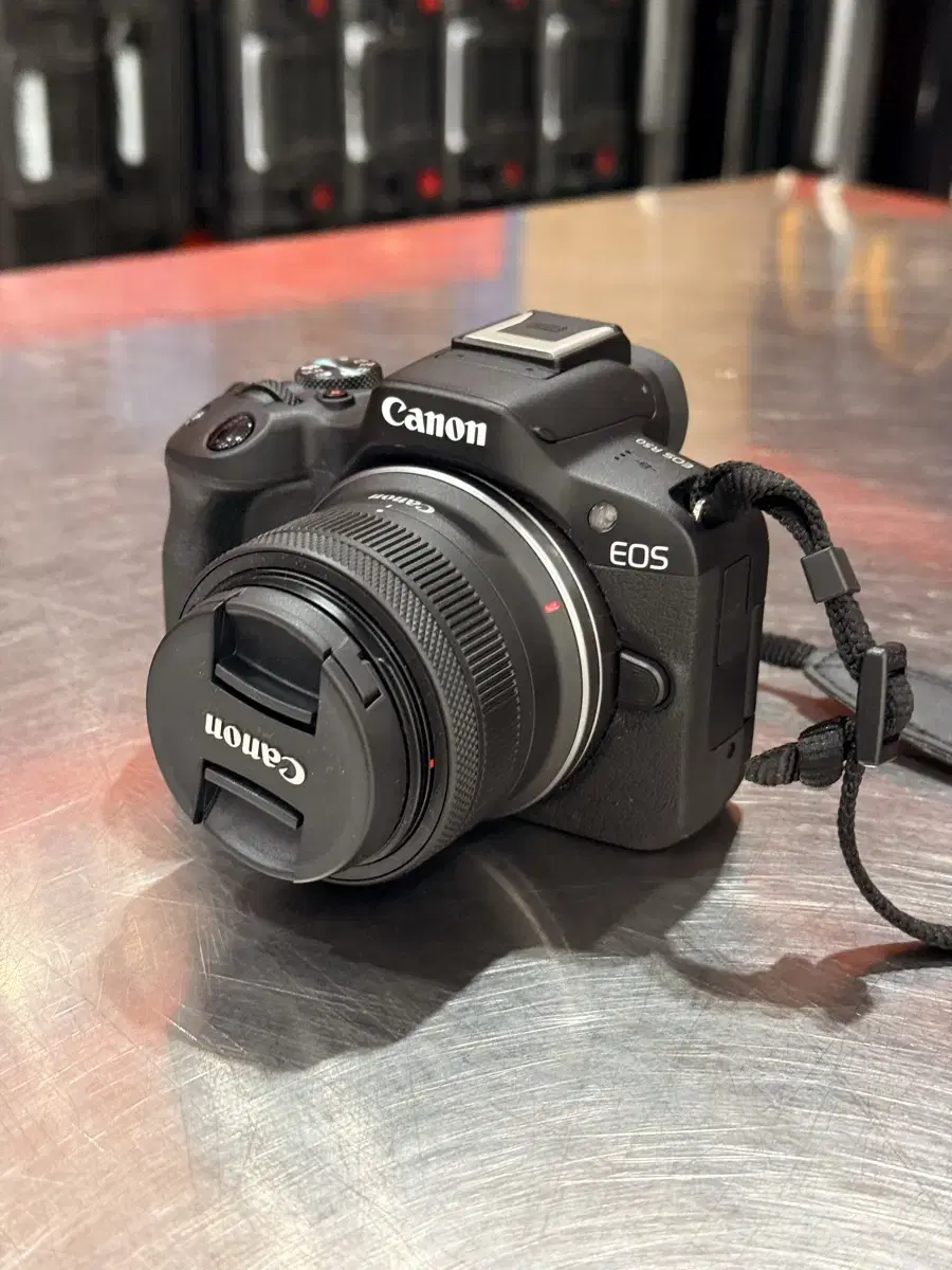 Canon R50 Black + 18-45 lens (Mirrorless Camera)