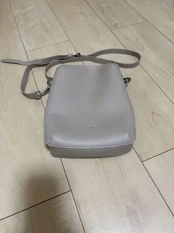 베이지 숄더백