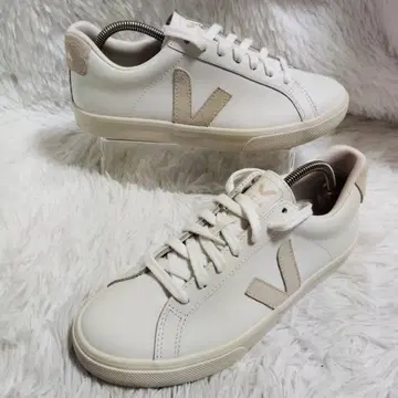 컨디션 최상! VEJA 베자 WHT 화이트 38/24cm 가죽