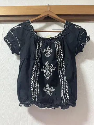 빈티지 자수 레트로 블랙 반팔 상의 프릴 블랙 레이스 셔츠