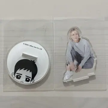 니노미야 카즈나리 오피스에의 아크릴 스탠드