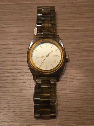 NIXON 타임 텔러 아세테이트 앰버