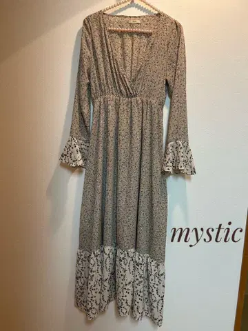 mystic 플라워 프린트 카슈쿨 롱 원피스