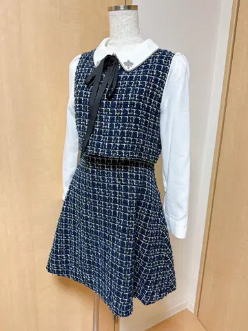 manon select 네이비와 화이트 체크 무늬 원피스