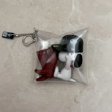 가챠 파우치 스누피 뉴에라 헌터