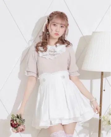 노에미 꽃무늬 자카드 스커트 화이트