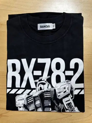 건담 GTF RX-78-2 티셔츠 & 건담 프라모델 RX-78F00 2개