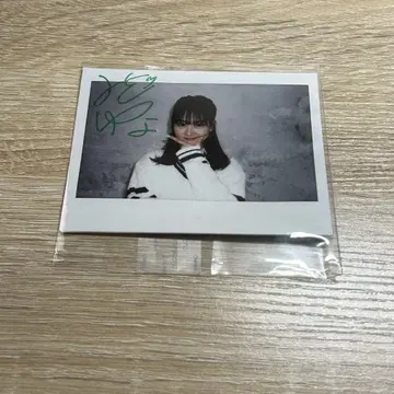 미토 유나 사인 폴라로이드