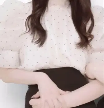 snidel 도트 무늬 블라우스