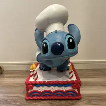 초레어 300개 한정판 디즈니 스티치 생일 케이크 빅 피규어