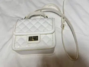 퀼팅 숄더 이타백