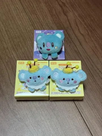 BTS 훼미리마트 봉제 인형 배지 KOYA