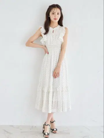 tocco closet 프릴 도트 셔링 원피스 화이트