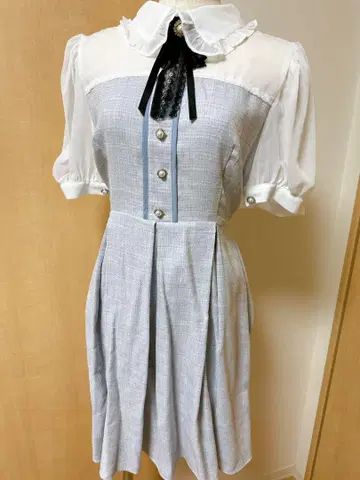 마농토쿄 스카이블루 레이스 칼라 무릎 기장 원피스