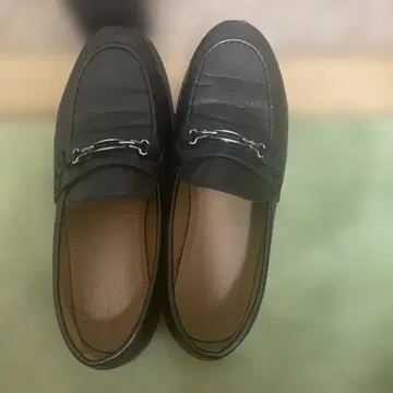 자라 블랙 로퍼