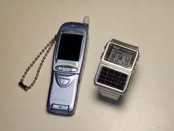 docomo 피처폰 및 CASIO 워치 반지 컬렉션