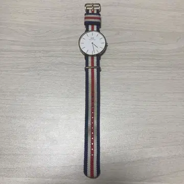 Daniel Wellington 손목시계 스트라이프