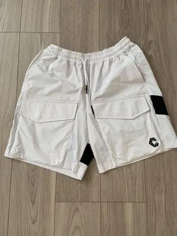 인기 상품 CRONOS 화이트 숏 팬츠 카고 포켓